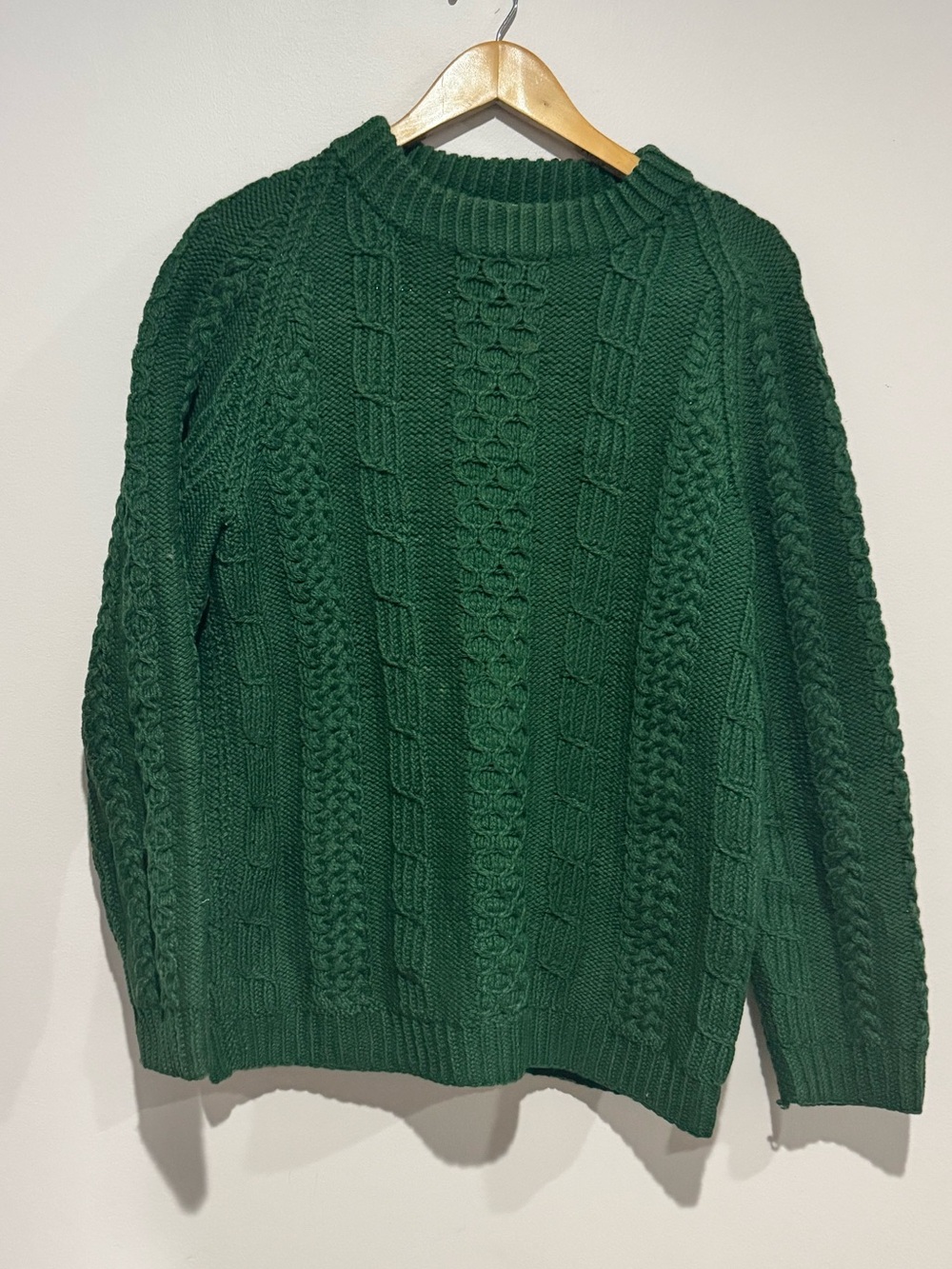 An Pucan Mens L Green Wool Handknit Cable Knit Crewneck Pullover Sweater